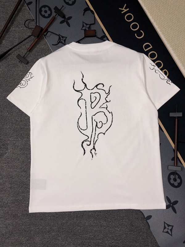 ブランドTシャツ全体デザイン